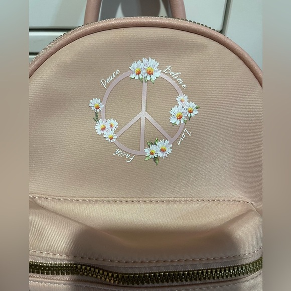 LD Mini Backpack - Picture 3 of 3